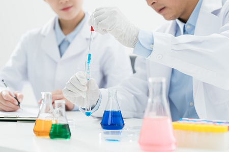 Představujeme sadu rychlého testu SARS-CoV-2 / FLU A a B / RSV Antigen