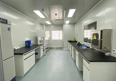 Živný agar BABIO podporuje spolehlivou bakteriální kulturu pro moderní mikrobiologické laboratoře
